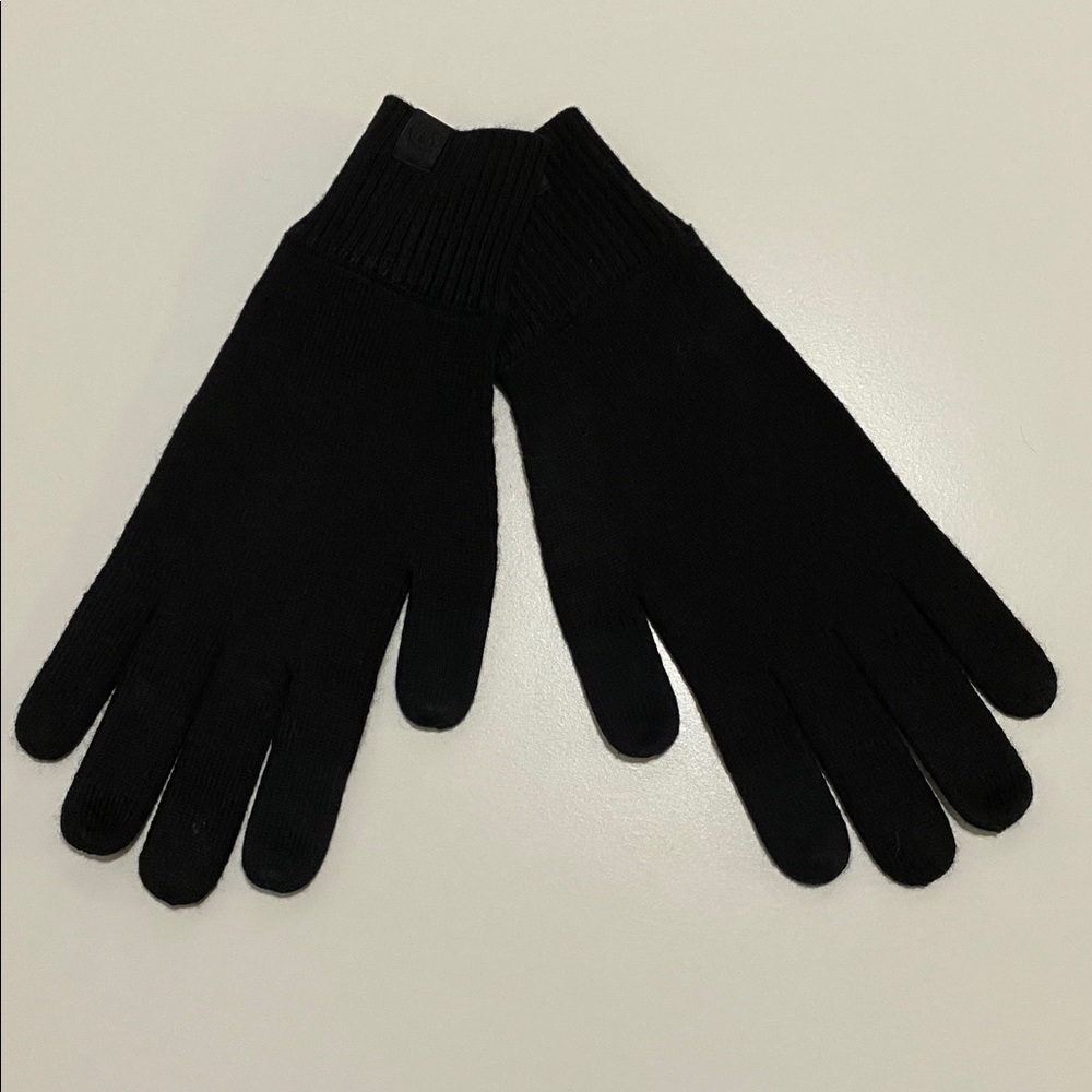 Lululemon - Warm Revelation Gloves - NWT